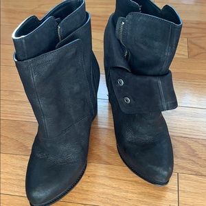 Suede leather boots